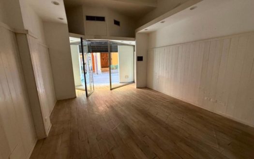 SGP1010 – Negozio in Vendita a San Giovanni in Persiceto