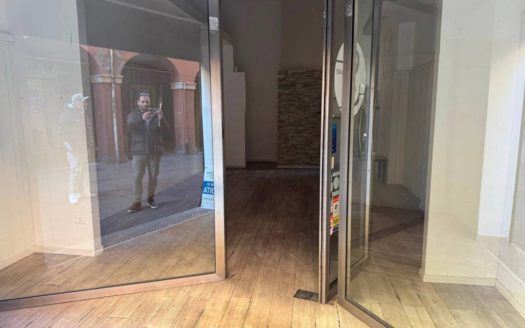 SGP1010 – Negozio in Vendita a San Giovanni in Persiceto